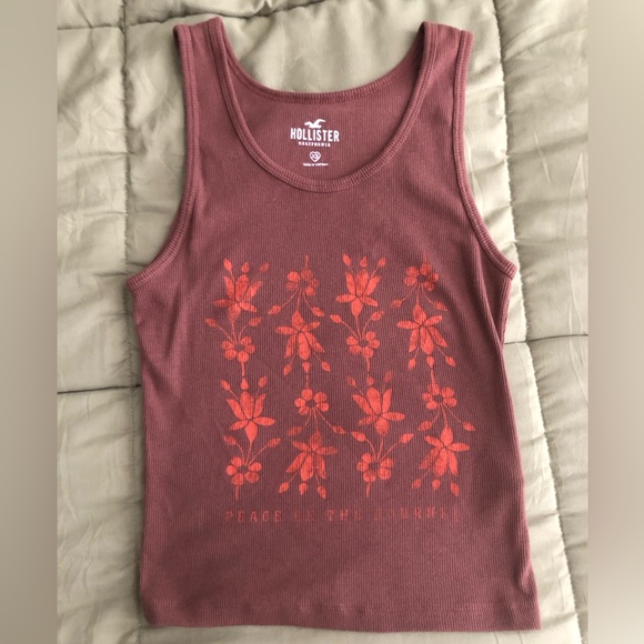Hollister Tank - Picture 1 of 1